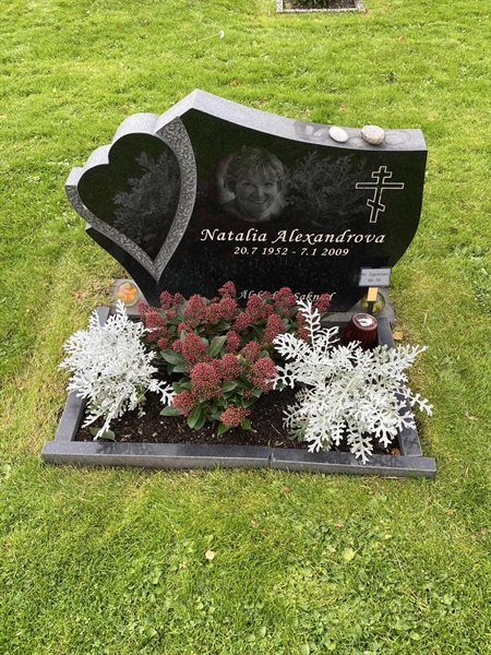 Hautatunnus: 2 C    69-70