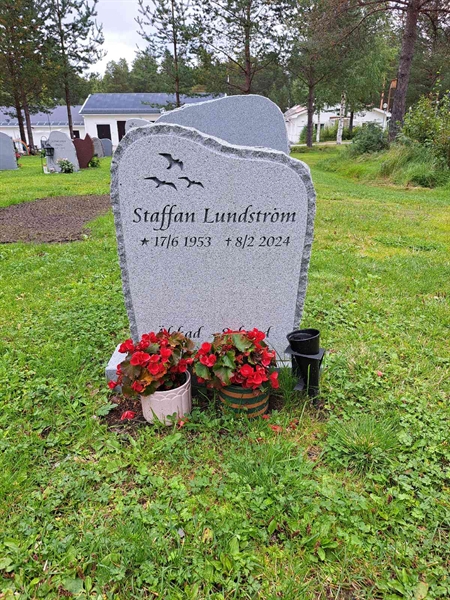 Grave number: 2 Q  2762