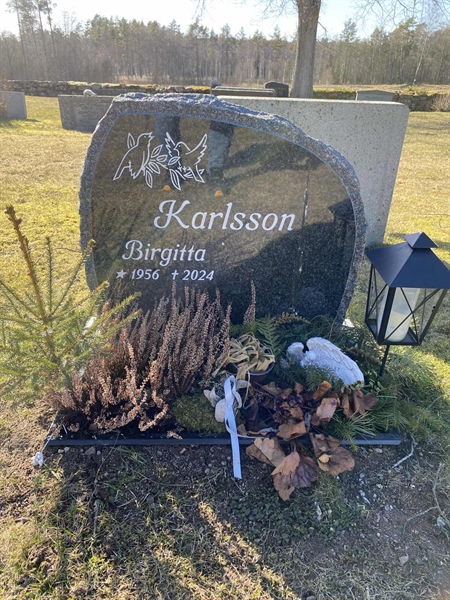Grave number: 02 C 132