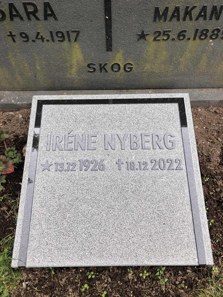 Grave number: 1 02    24-25