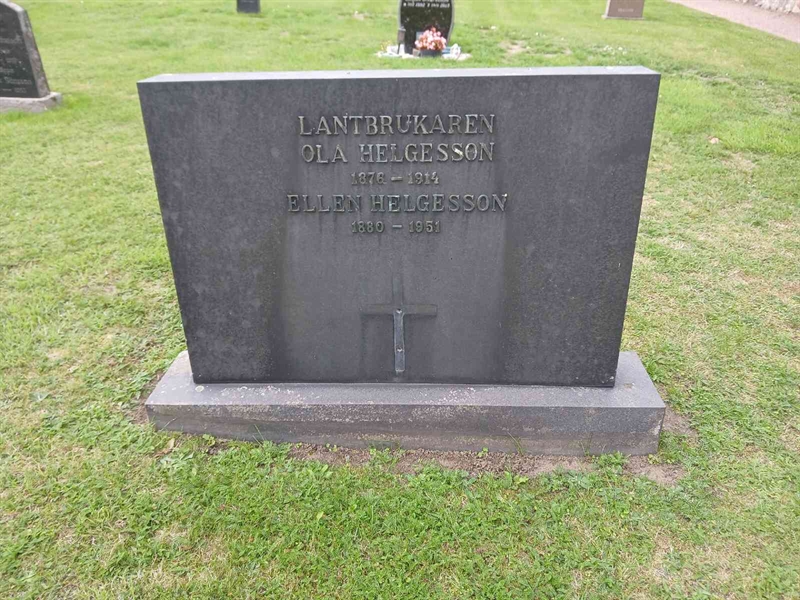 Grave number: NV C    142