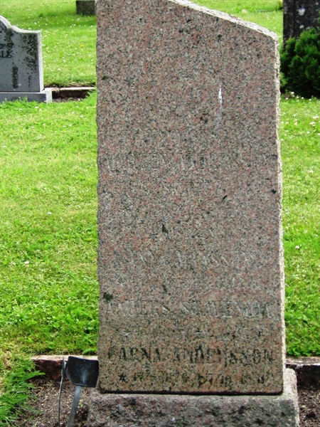 Grave number: 1 4    10