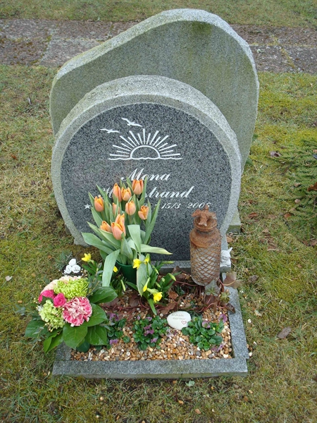 Grave number: BR F    58