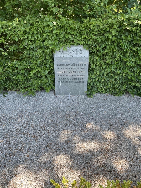 Grave number: NK C    18a