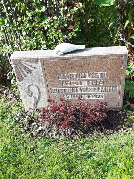 Hautatunnus: NK F B   194A