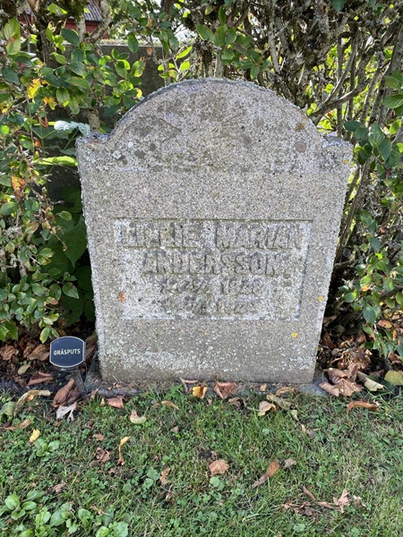 Grave number: 22 D    58