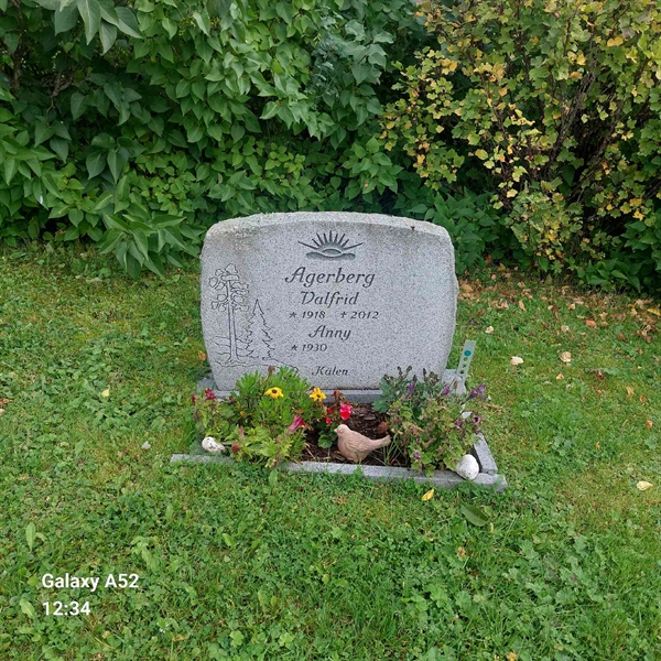Grave number: N K     5, 6