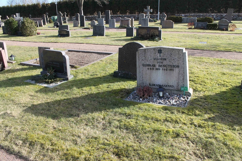 Grave number: ÖKK 5   103, 104