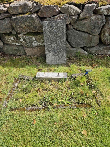 Grave number: Fr 7   915