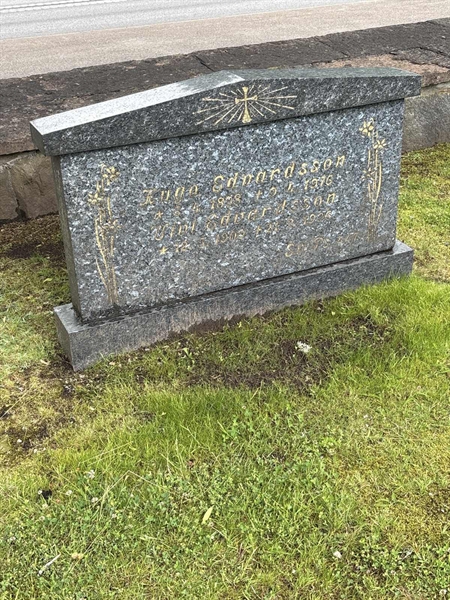 Grave number: SKF D   250, 251