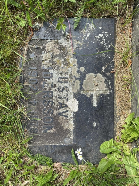 Grave number: 1 08 13, 14
