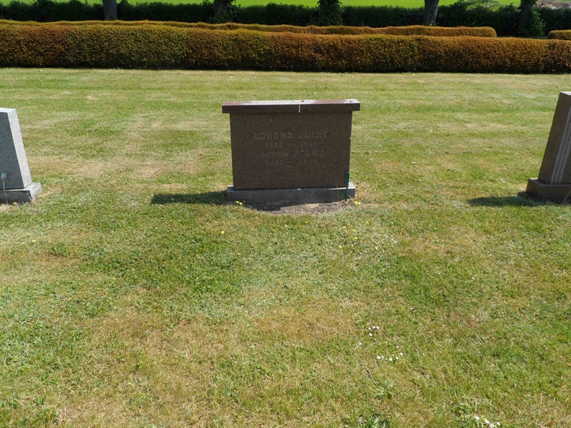 Grave number: ÖH H   101, 102