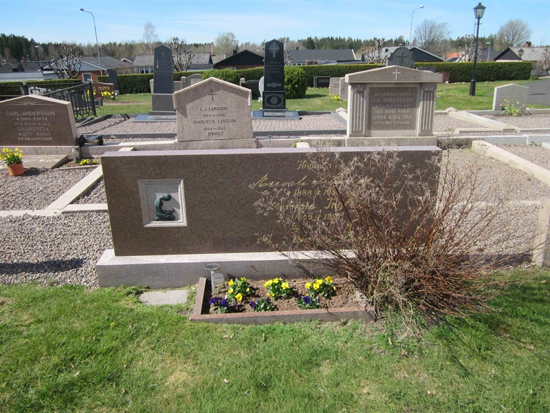 Grave number: 04 B    4, 5
