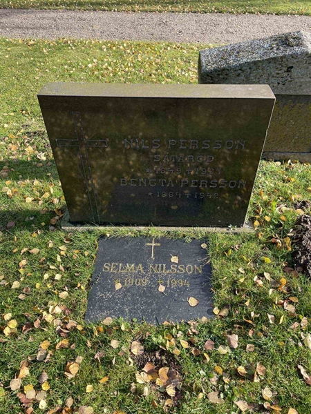 Grave number: VV 5   404, 405