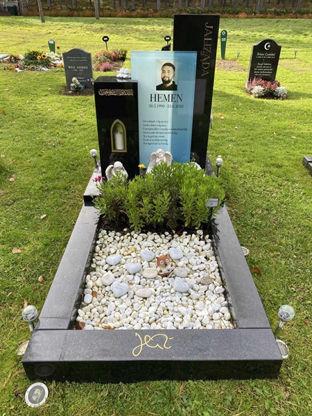 Hautatunnus: 2 G    49