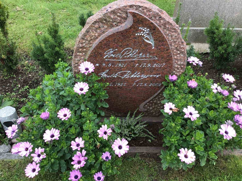 Grave number: 20 M    67