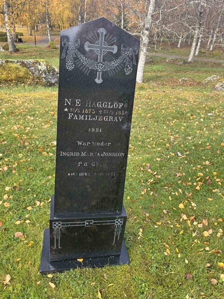 Gravnummer: 551 D   198