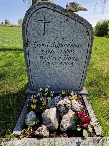Grave number: 501 17 3286-3287