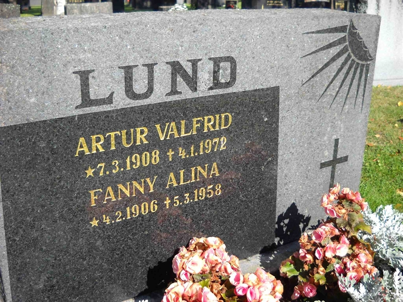 Grave number: 3 MB 18 45-46
