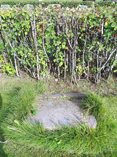 Grave number: NK F B   120