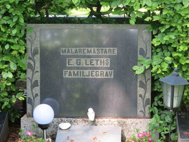 Grave number: HÖB 29    12