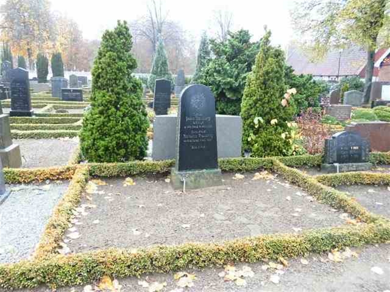 Hautatunnus: VK 1 351-352