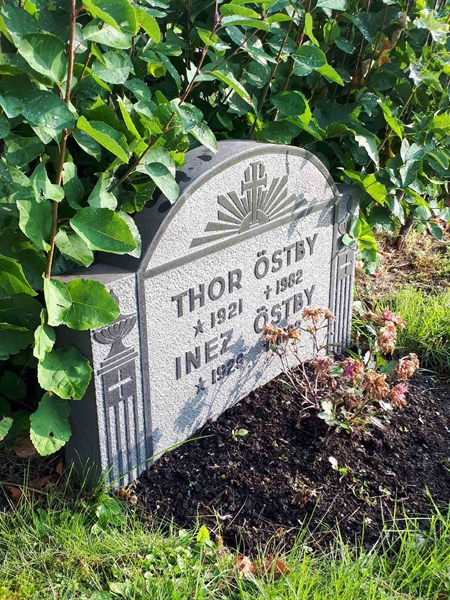 Hautatunnus: NK F C    31-32