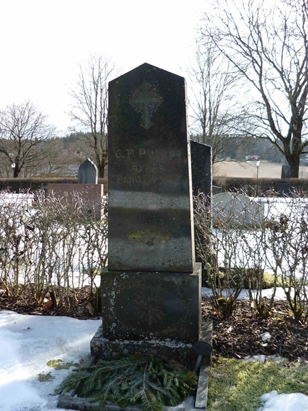 Grave number: ÖD 03   45, 46, 47
