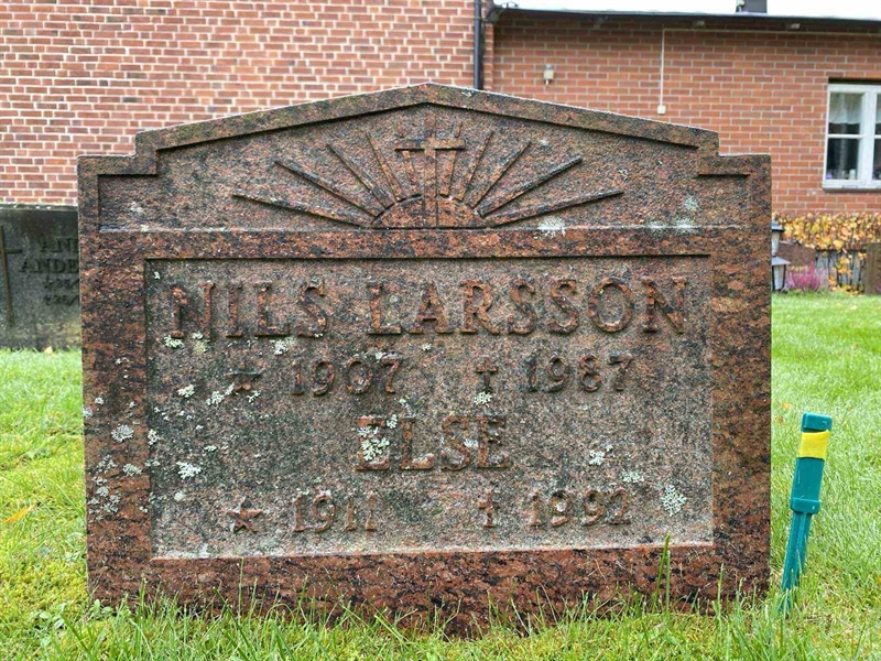 Grave number: 1 24    138