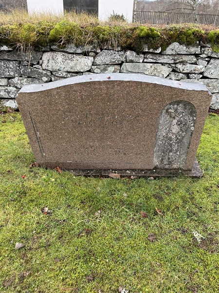 Grave number: Ärt 44 14     9