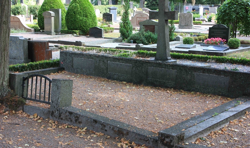 Grave number: Ö 20y    14, 15, 16