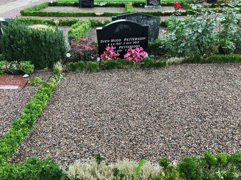 Grave number: Kå 40     3, 4, 5, 6