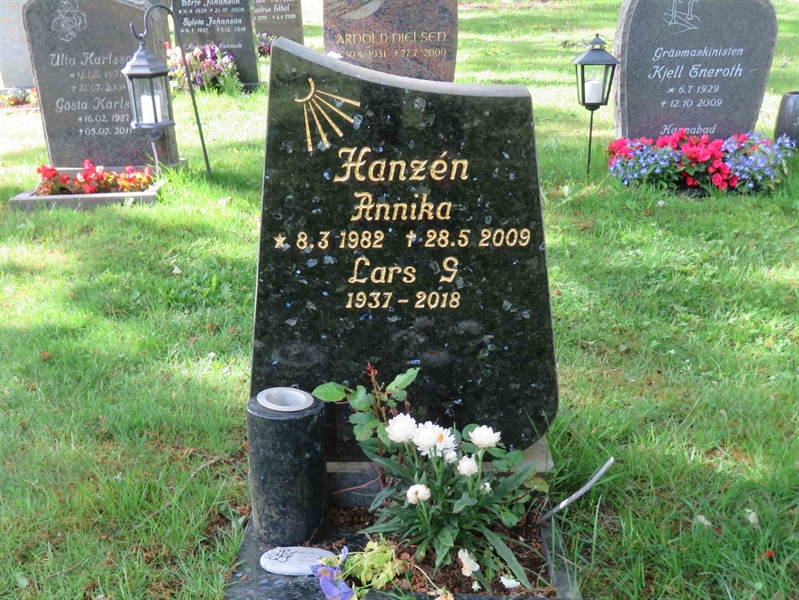 Grave number: 01 Y   418