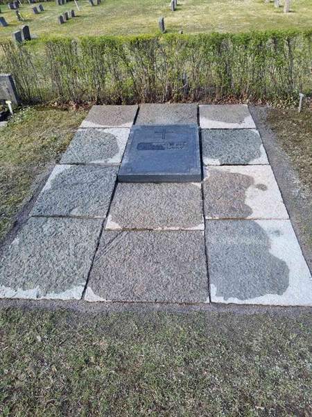 Grave number: 1 19    7