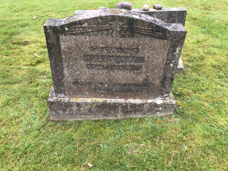 Grave number: 20 F   186