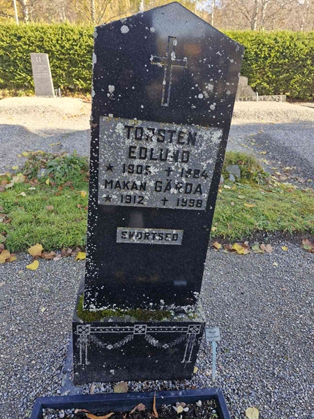 Grave number: AK B  2169-2171