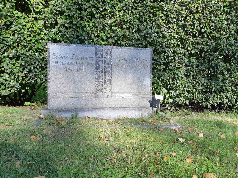Grave number: Fr 7    43-44