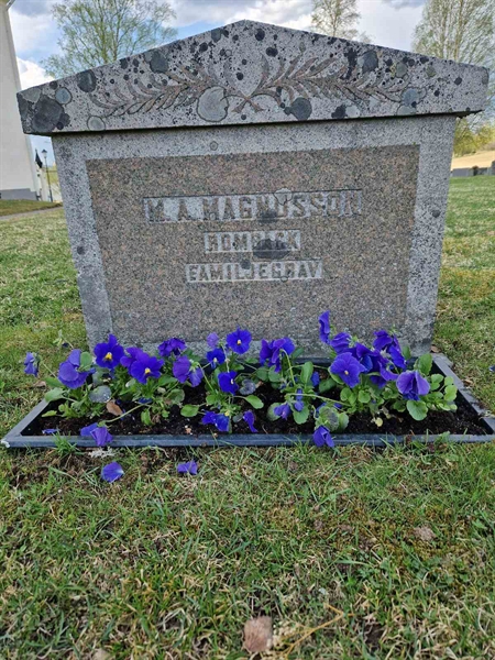 Grave number: 501 06 703-706