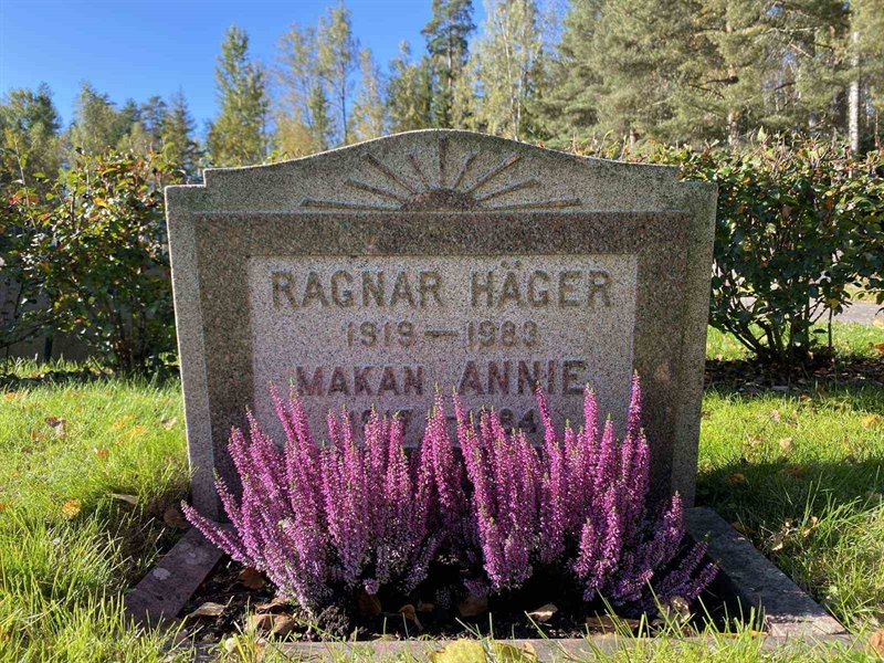 Hautatunnus: 1 22     18