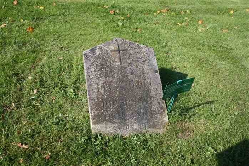 Grave number: TÖ 4     0X8