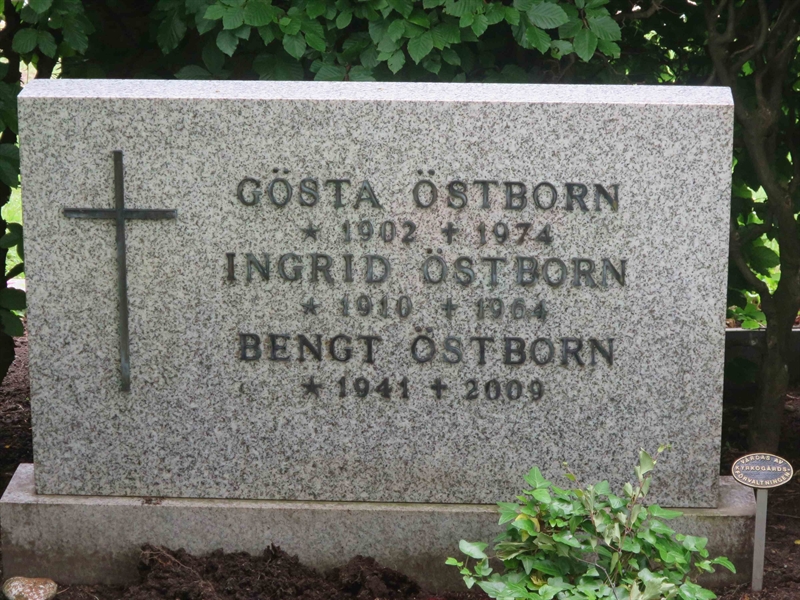 Grave number: HÖB 42    14