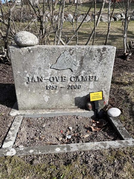 Grave number: 3 O     1