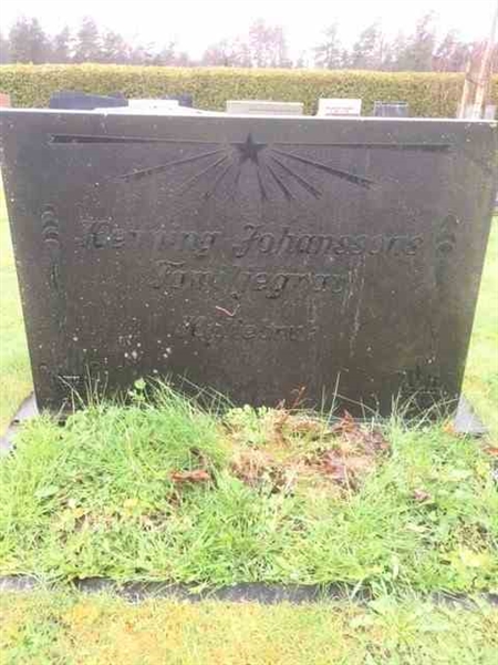 Grave number: 2 F   160