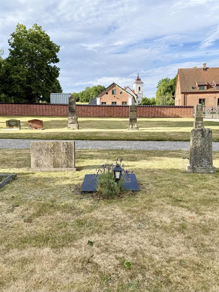 Grave number: BR E    19