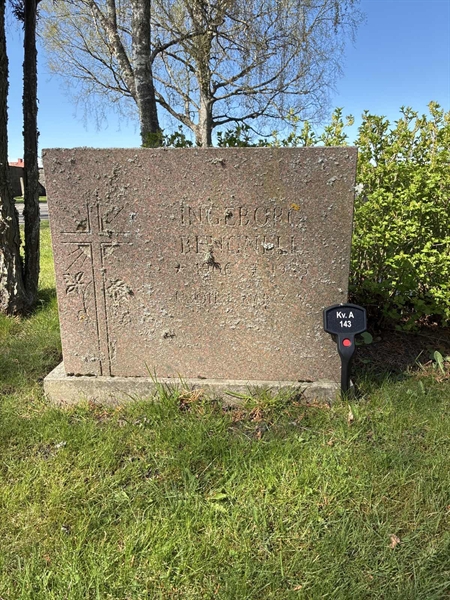 Hautatunnus: 22 A   143