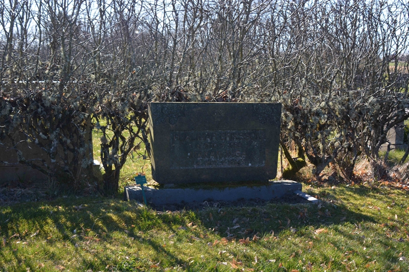 Grave number: B3 4A    68