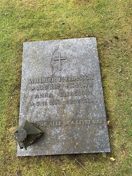 Grave number: VK C   179, 180