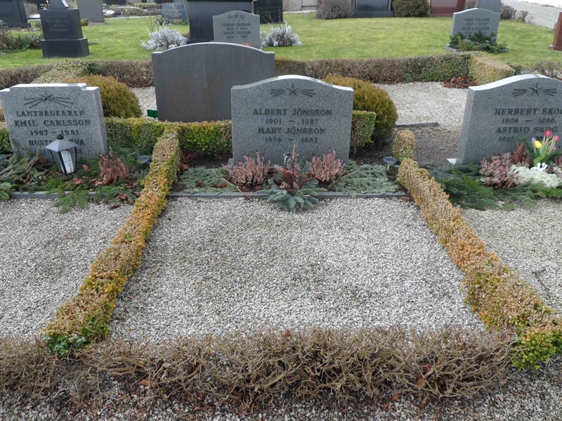 Grave number: VK J    24