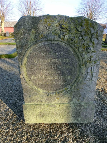 Grave number: ÖT VÄST    052