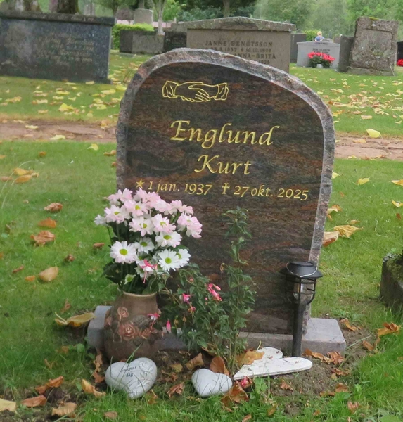 Grave number: 01 D   246, 247, 248